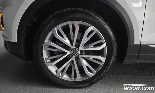 Volkswagen T-Roc 2022 2.0 автомат (гидро), миниатюра 5 Volkswagen T-Roc 2022 2.0 автомат (гидро), миниатюра 5