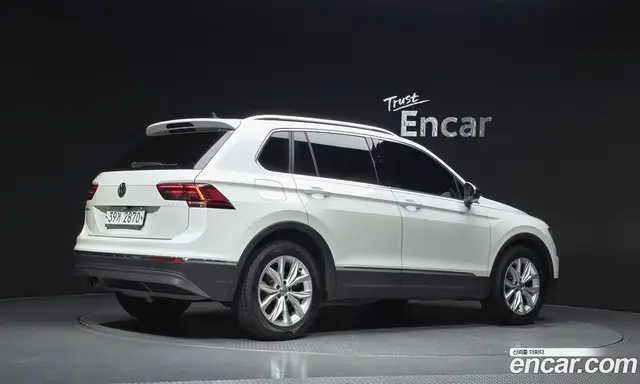 Volkswagen Tiguan 2018 2.0 автомат (гидро), миниатюра 2
