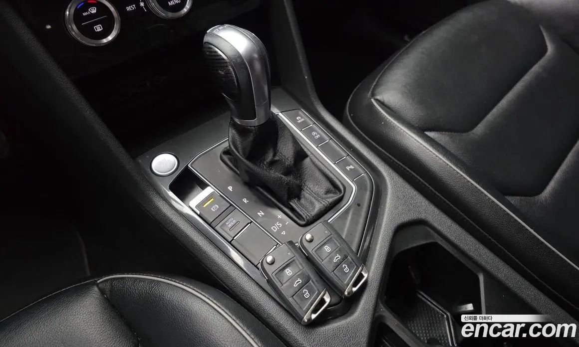 Volkswagen Tiguan 2018 2.0 автомат (гидро), фото 12
