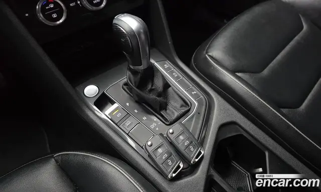 Volkswagen Tiguan 2018 2.0 автомат (гидро), миниатюра 12