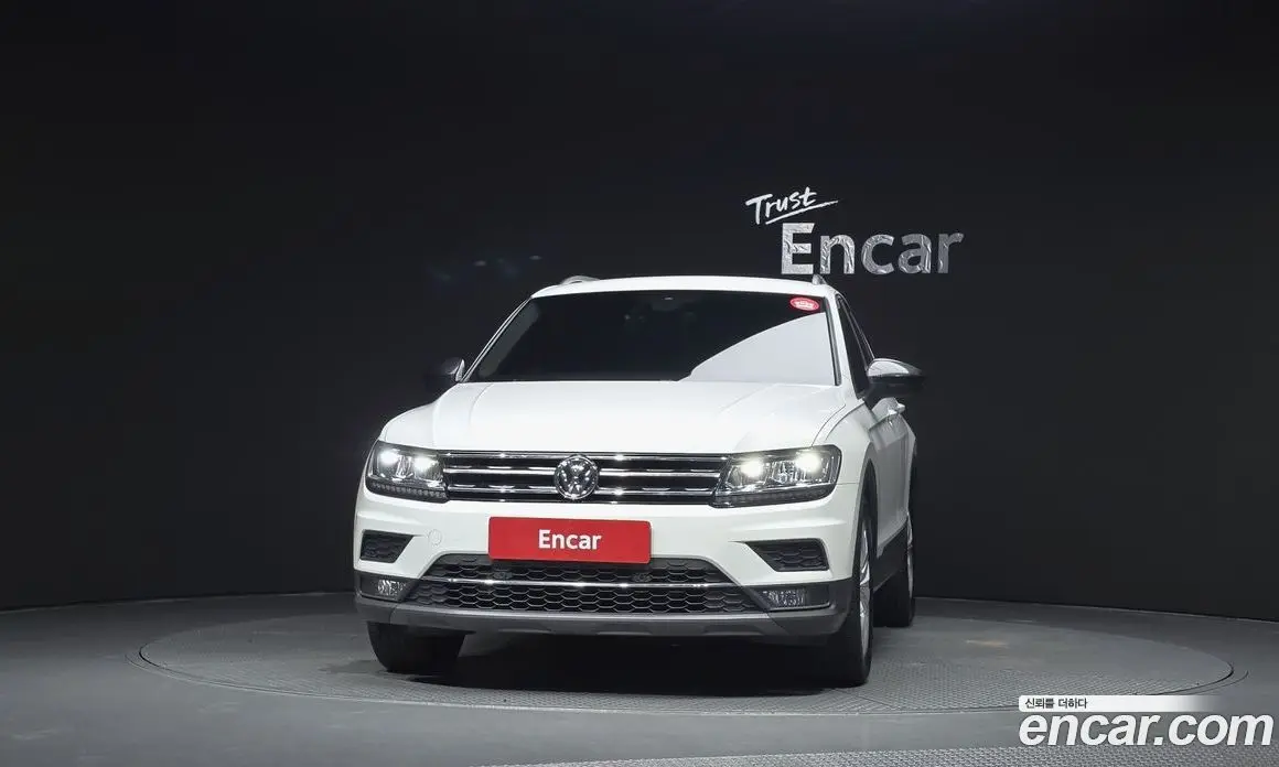Volkswagen Tiguan 2018 2.0 автомат (гидро), фото 3