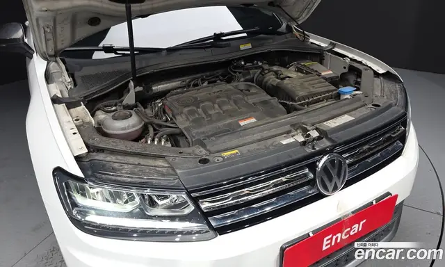 Volkswagen Tiguan 2018 2.0 автомат (гидро), миниатюра 6