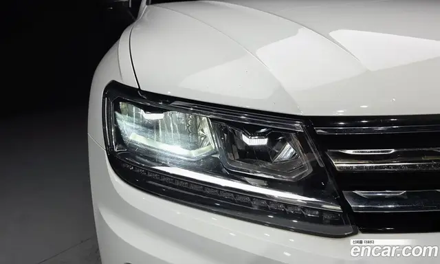 Volkswagen Tiguan 2018 2.0 автомат (гидро), миниатюра 8