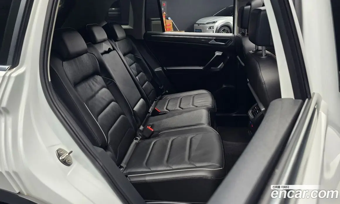 Volkswagen Tiguan 2019 2.0 автомат (гидро), фото 15