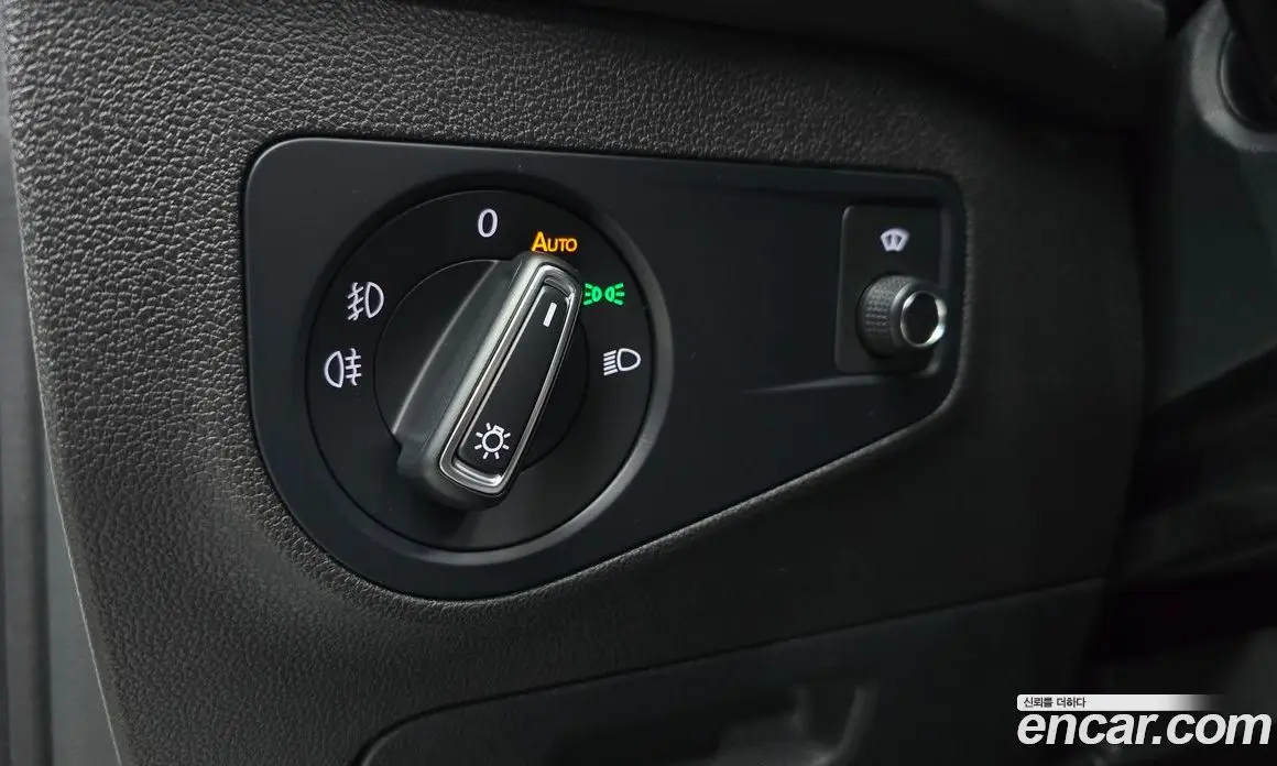 Volkswagen Tiguan 2019 2.0 автомат (гидро), фото 19