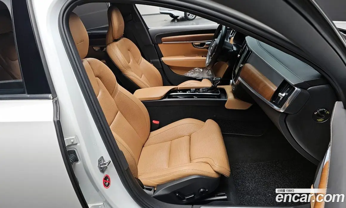 Volvo S90 2019 2.0 автомат (гидро), фото 13 Volvo S90 2019 2.0 автомат (гидро), фото 13