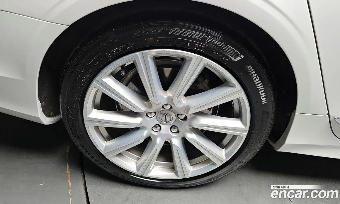 Volvo S90 2019 2.0 автомат (гидро), фото 5 Volvo S90 2019 2.0 автомат (гидро), фото 5