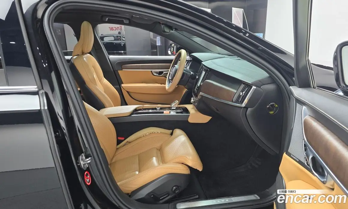 Volvo S90 2021 2.0 автомат (гидро), фото 16 Volvo S90 2021 2.0 автомат (гидро), фото 16