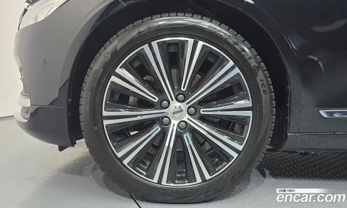 Volvo S90 2021 2.0 автомат (гидро), фото 5 Volvo S90 2021 2.0 автомат (гидро), фото 5