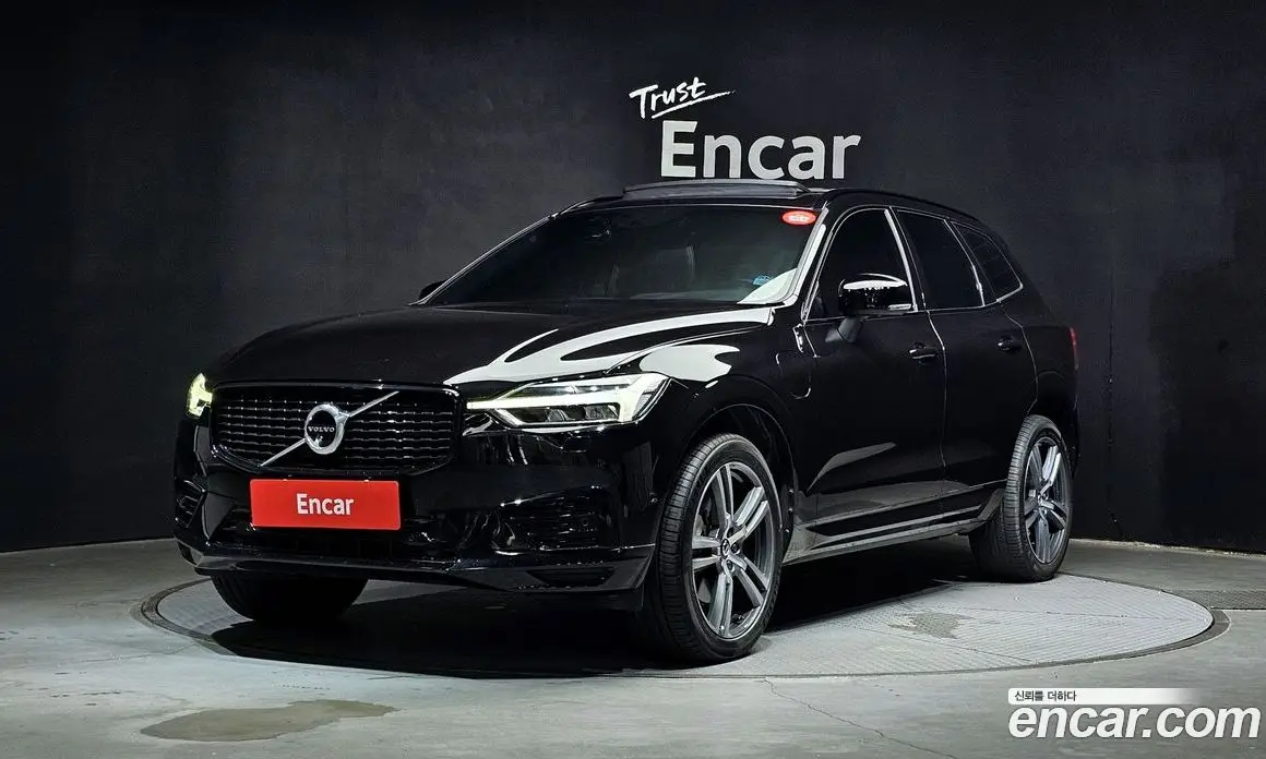 Volvo XC60 2021 2.0 автомат (гидро), фото 1 Volvo XC60 2021 2.0 автомат (гидро), фото 1