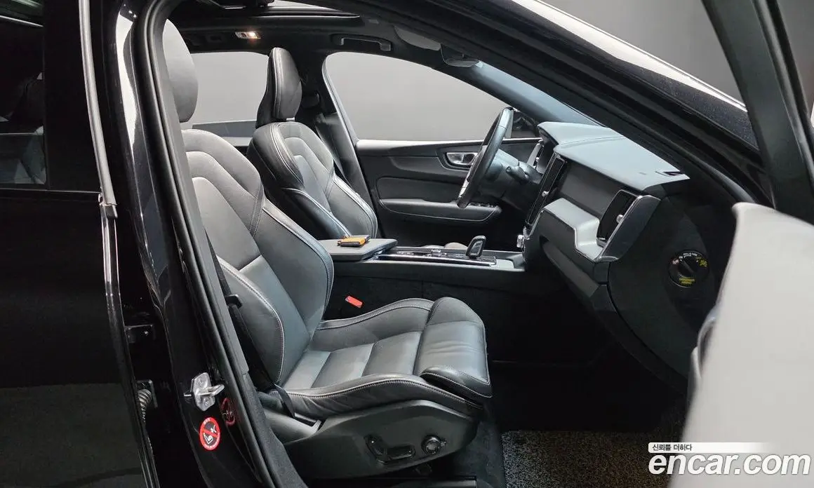 Volvo XC60 2021 2.0 автомат (гидро), фото 16 Volvo XC60 2021 2.0 автомат (гидро), фото 16