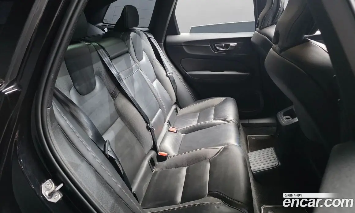 Volvo XC60 2021 2.0 автомат (гидро), фото 17 Volvo XC60 2021 2.0 автомат (гидро), фото 17