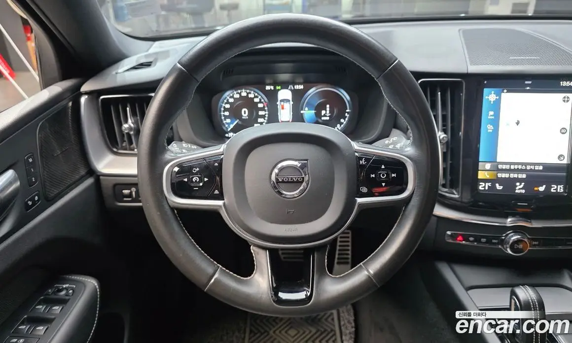 Volvo XC60 2021 2.0 автомат (гидро), фото 19 Volvo XC60 2021 2.0 автомат (гидро), фото 19