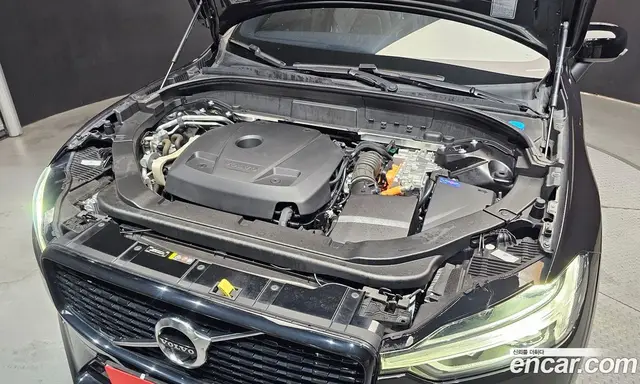 Volvo XC60 2021 2.0 автомат (гидро), миниатюра 6 Volvo XC60 2021 2.0 автомат (гидро), миниатюра 6