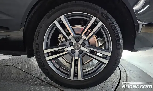 Volvo XC60 2021 2.0 автомат (гидро), миниатюра 7 Volvo XC60 2021 2.0 автомат (гидро), миниатюра 7