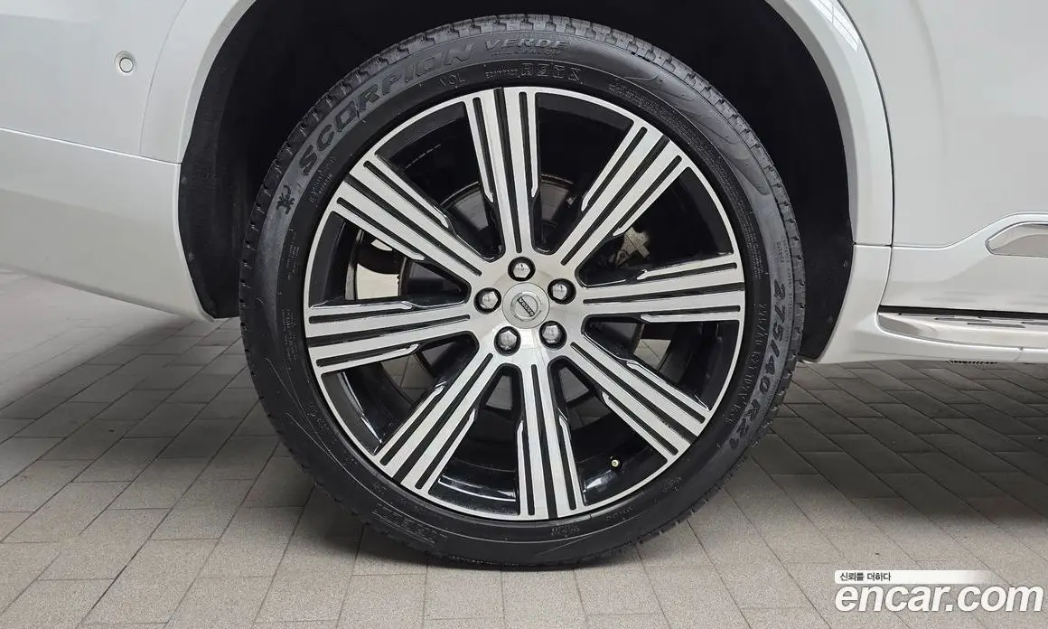 Volvo XC90 2022 2.0 автомат (гидро), фото 5 Volvo XC90 2022 2.0 автомат (гидро), фото 5