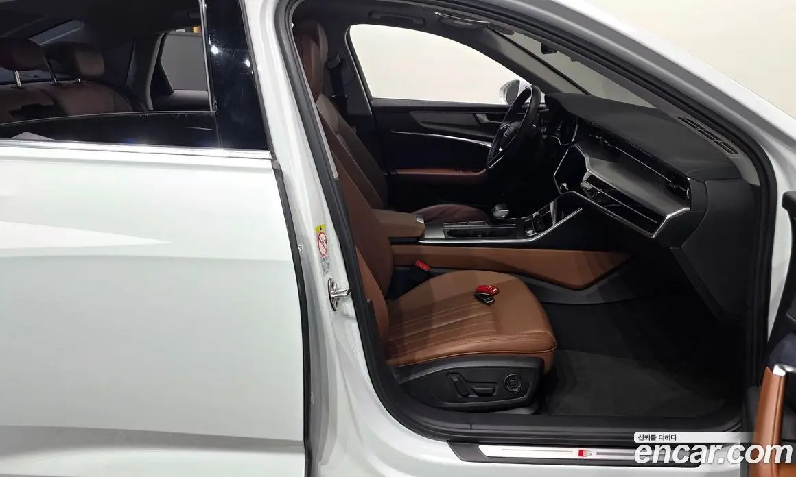 Audi A6 2019 2.0 автомат (гидро), фото 16