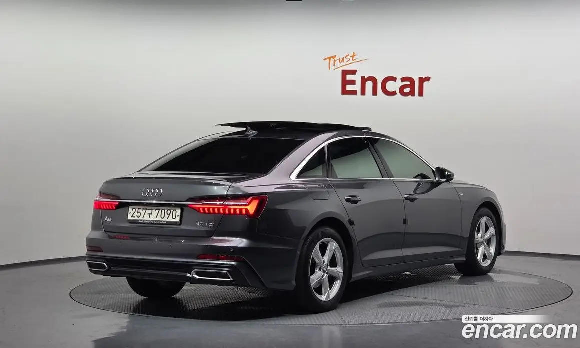 Audi A6 2020 2.0 автомат (гидро), фото 2