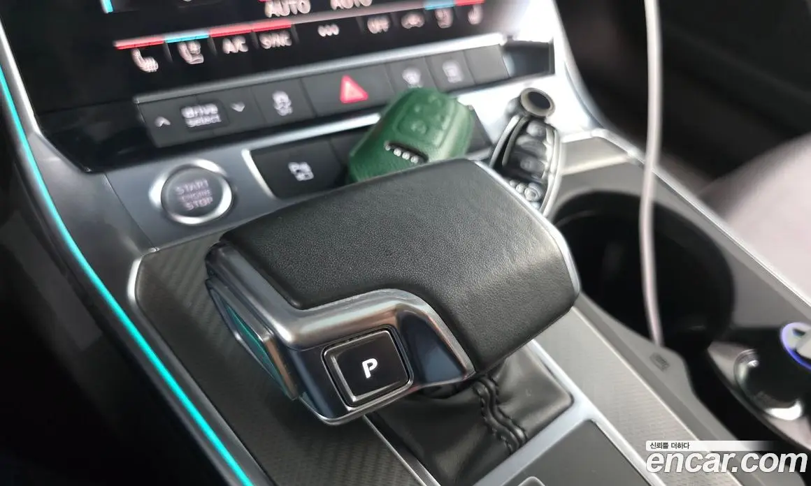 Audi A6 2020 2.0 автомат (гидро), фото 12