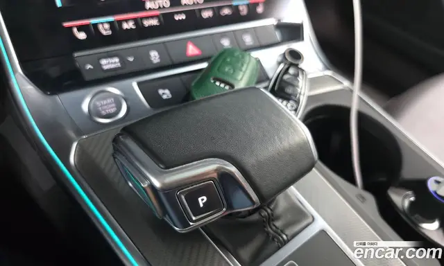 Audi A6 2020 2.0 автомат (гидро), миниатюра 12