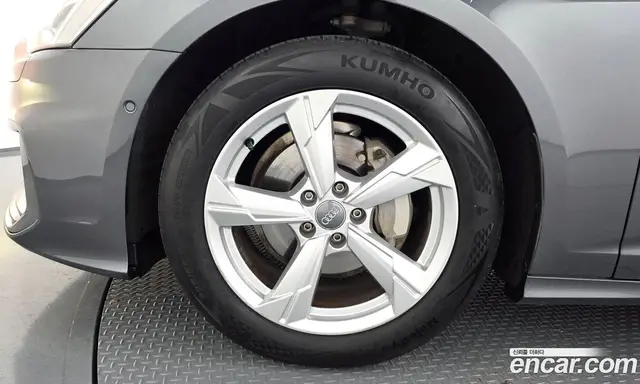 Audi A6 2020 2.0 автомат (гидро), миниатюра 5