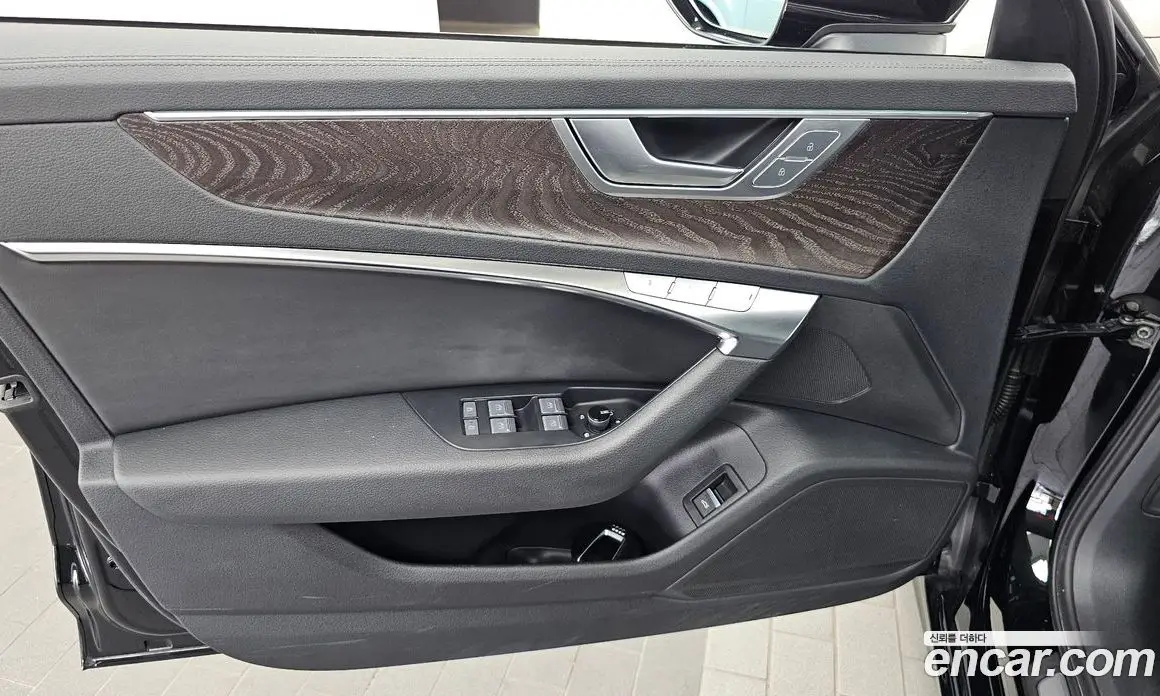 Audi A6 2023 2.0 автомат (гидро), фото 14