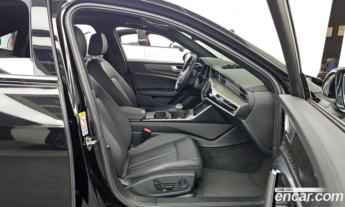 Audi A6 2023 2.0 автомат (гидро), фото 17