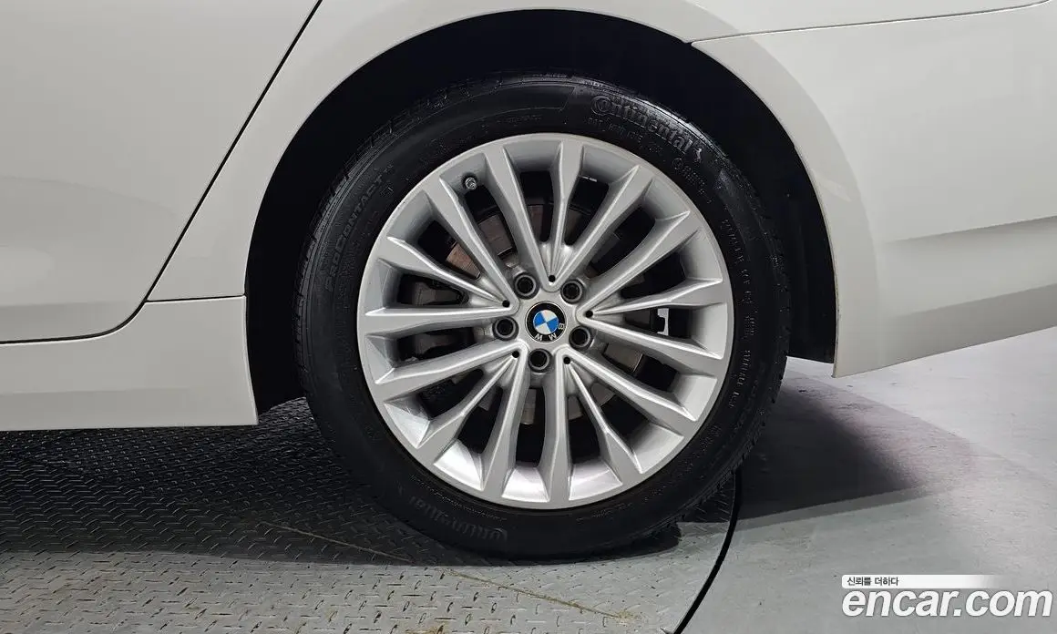 BMW 5 серия 2021 2.0 автомат (гидро), фото 7