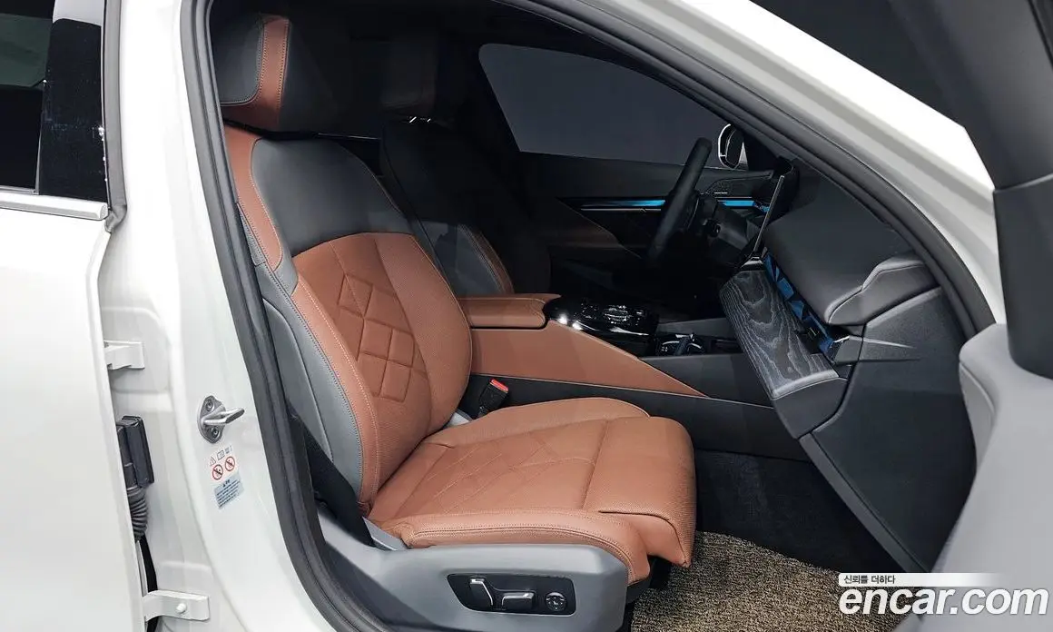 BMW 5 серия 2023 2.0 автомат (гидро), фото 17