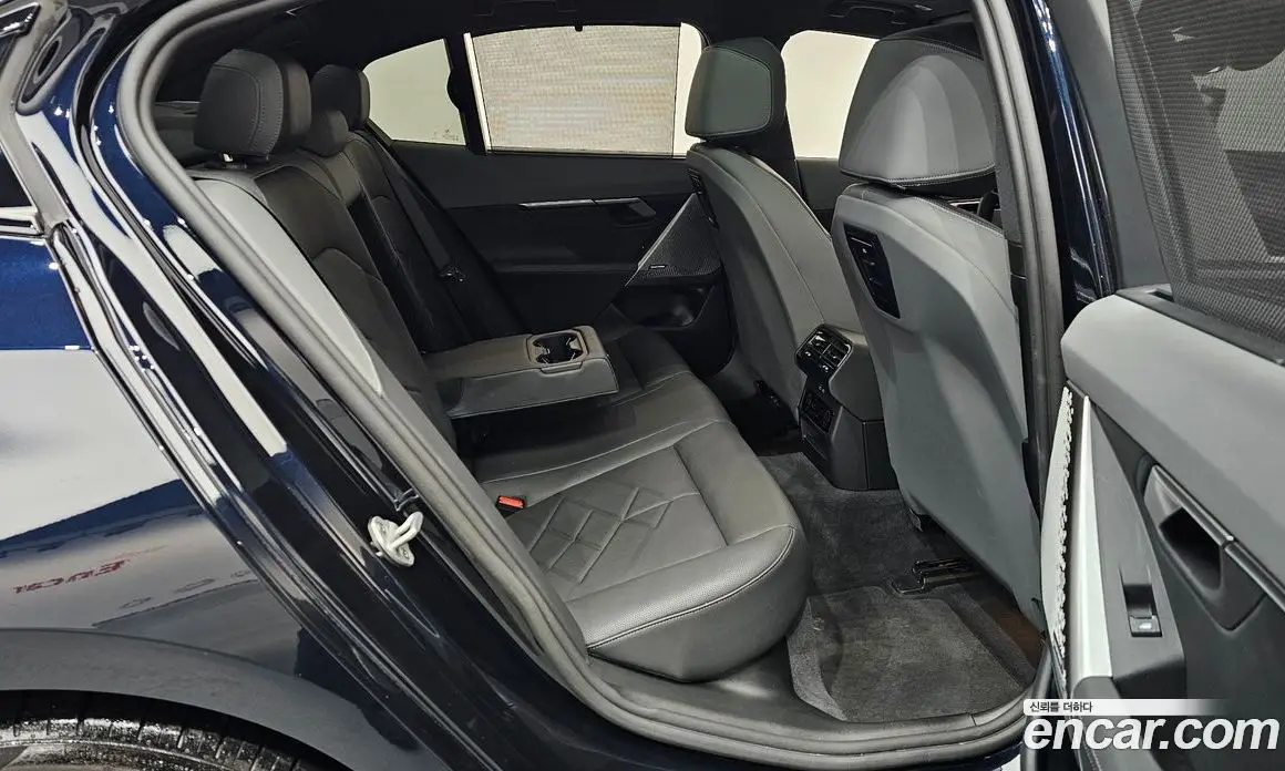 BMW 5 серия 2025 2.0 автомат (гидро), фото 16 BMW 5 серия 2025 2.0 автомат (гидро), фото 16