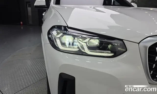 BMW X4 2022 2.0 автомат (гидро), миниатюра 8