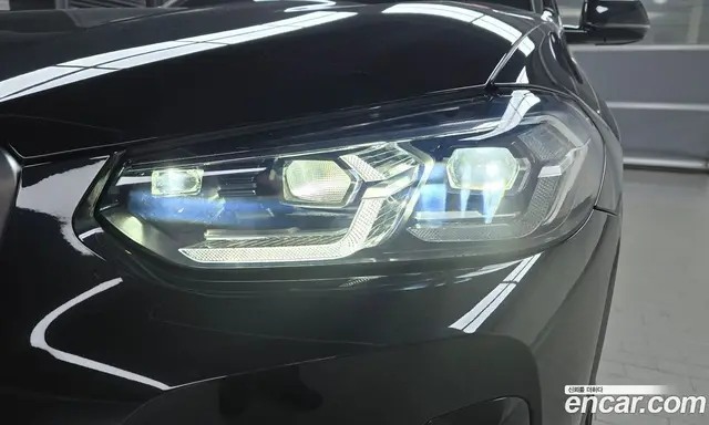 BMW X4 2024 2.0 автомат (гидро), миниатюра 8
