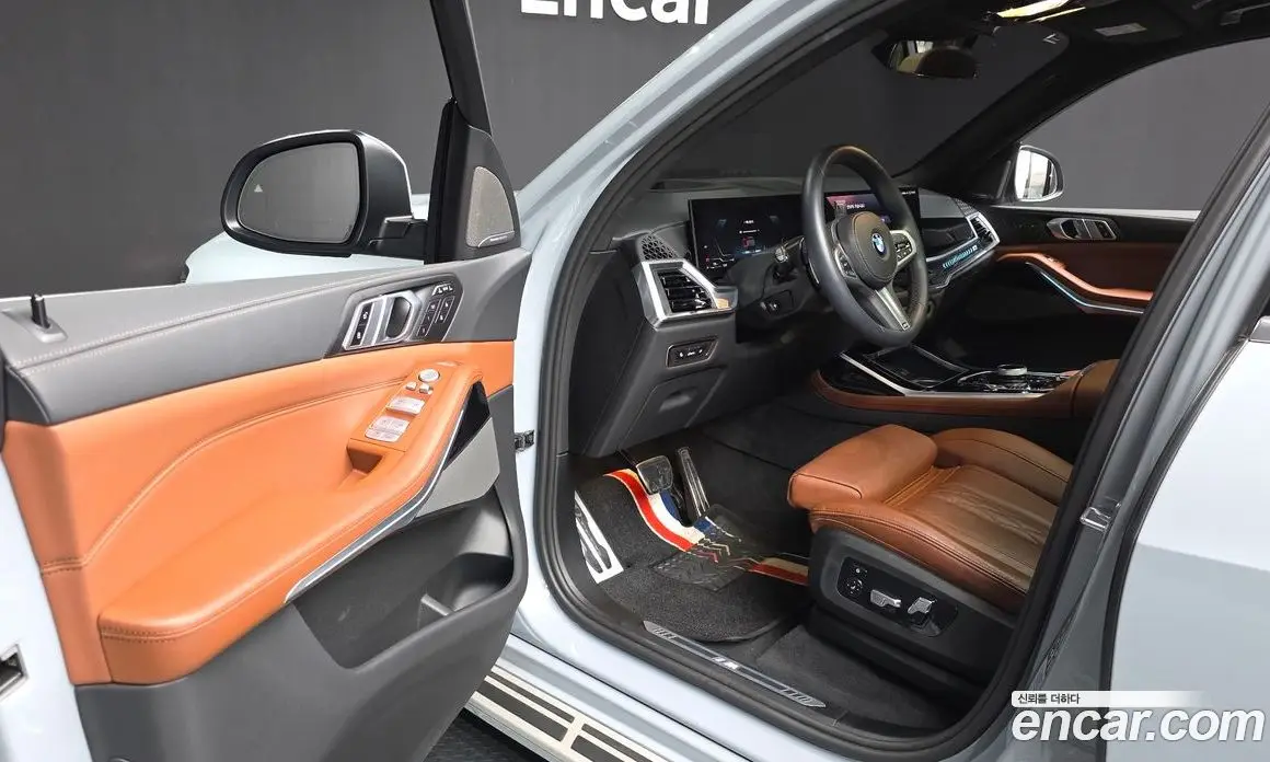 BMW X7 2024 3.0 автомат (гидро), фото 12