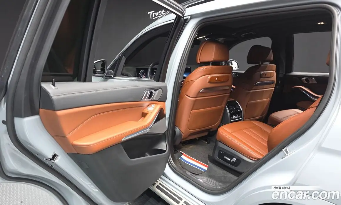 BMW X7 2024 3.0 автомат (гидро), фото 15
