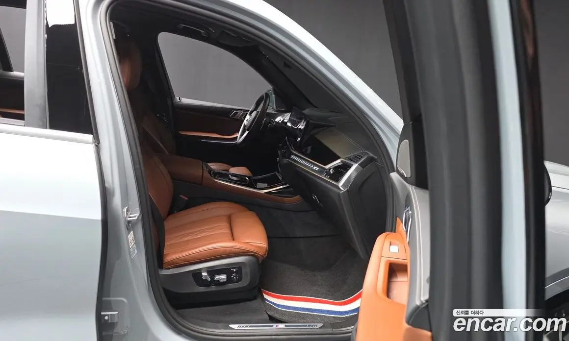 BMW X7 2024 3.0 автомат (гидро), фото 16