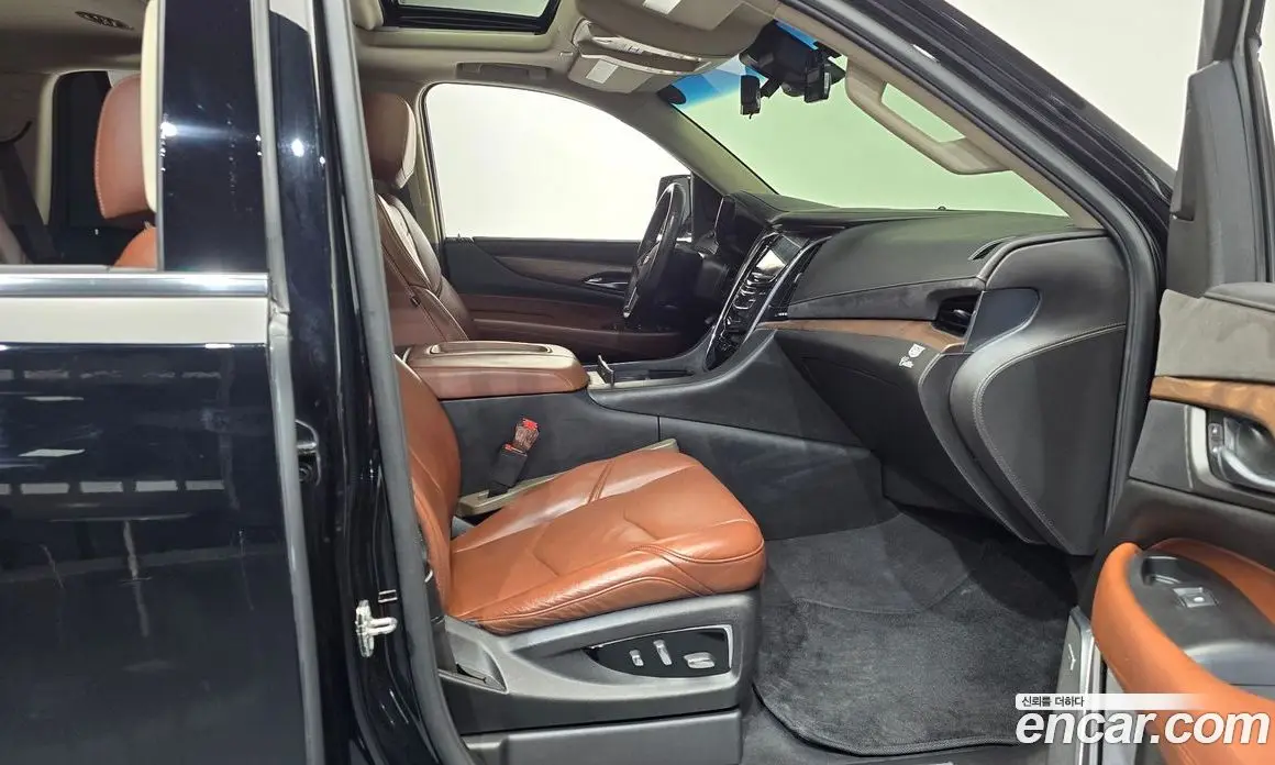 Cadillac Escalade 2018 6.2 автомат (гидро), фото 16