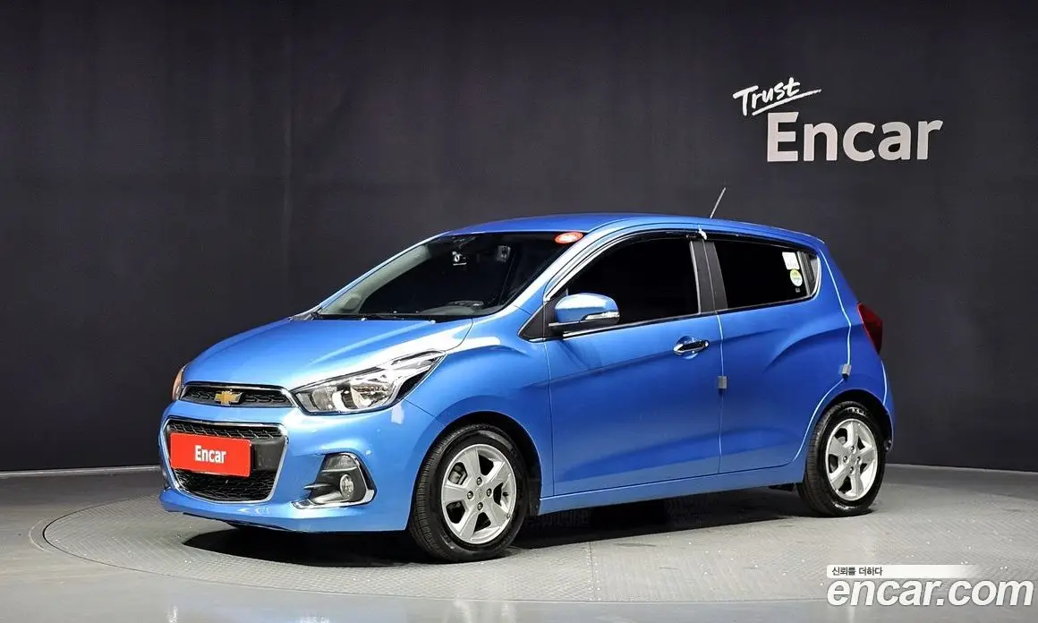 Chevrolet Spark 2015 1.0 автомат (гидро), фото 1