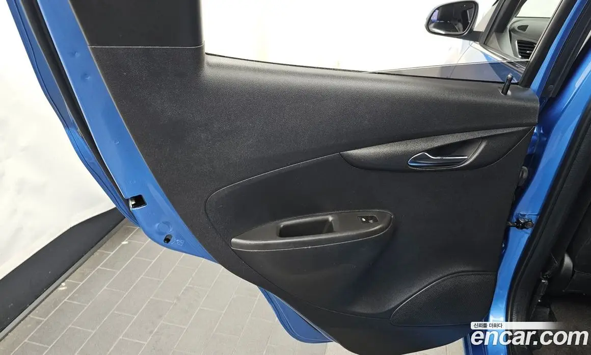 Chevrolet Spark 2015 1.0 автомат (гидро), фото 15