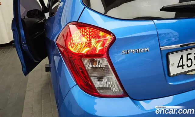 Chevrolet Spark 2015 1.0 автомат (гидро), миниатюра 9