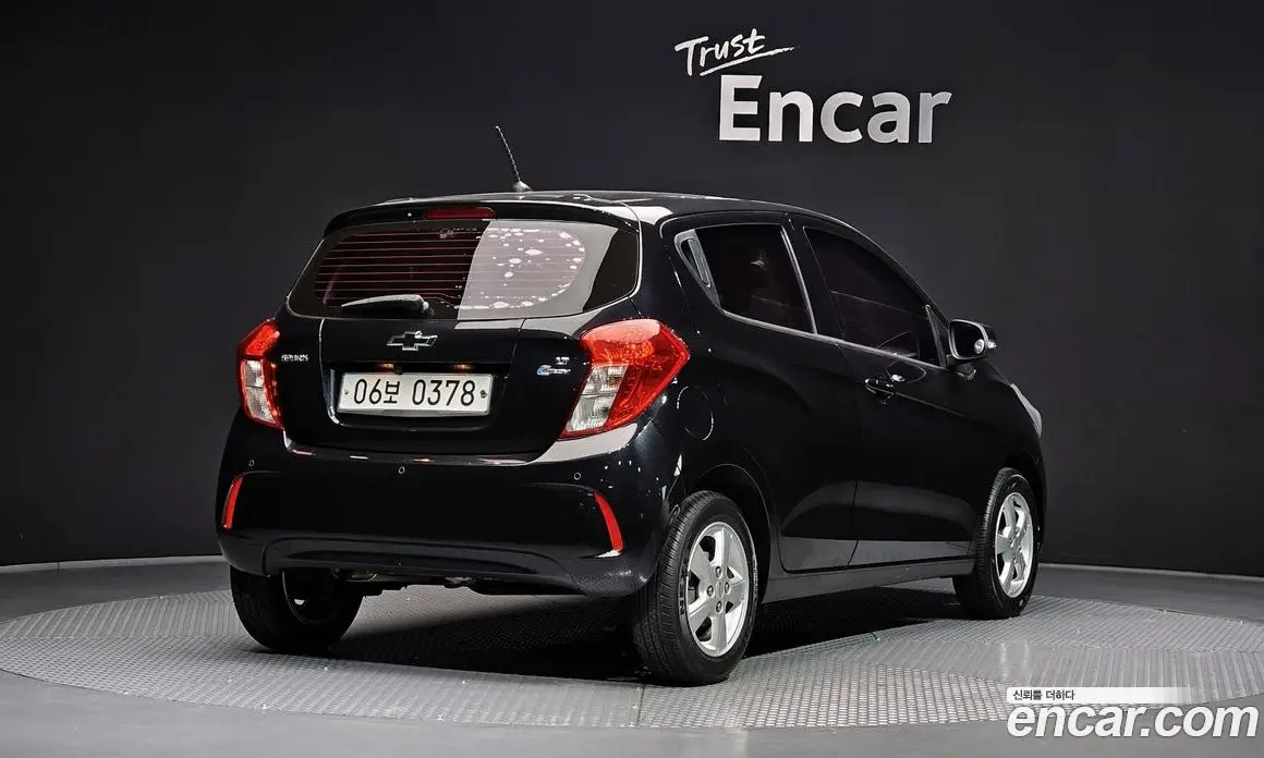 Chevrolet Spark 2016 1.0 автомат (гидро), фото 2