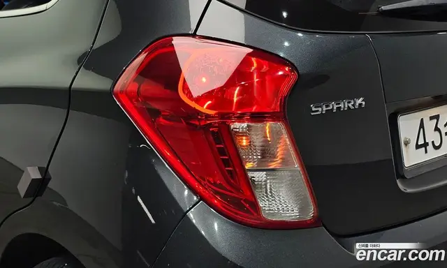 Chevrolet Spark 2018 1.0 автомат (гидро), миниатюра 9