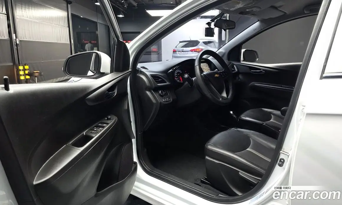 Chevrolet Spark 2019 1.0 автомат (гидро), фото 13