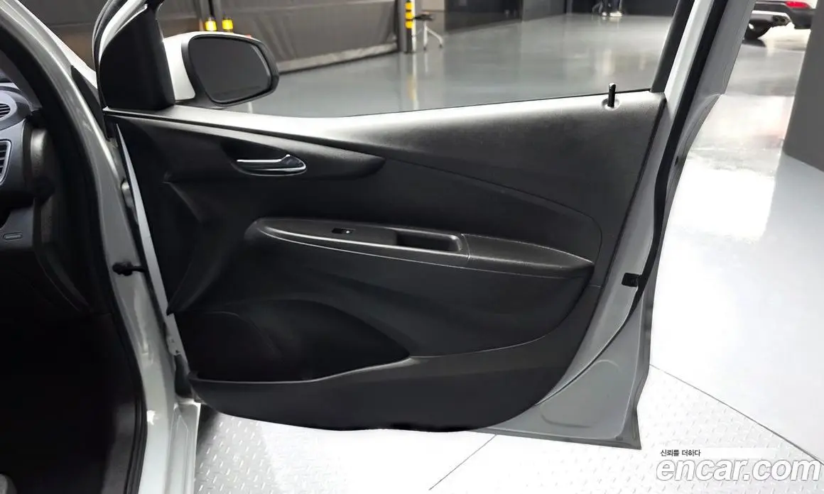 Chevrolet Spark 2019 1.0 автомат (гидро), фото 15