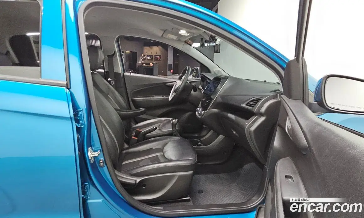 Chevrolet Spark 2019 1.0 механика, фото 18