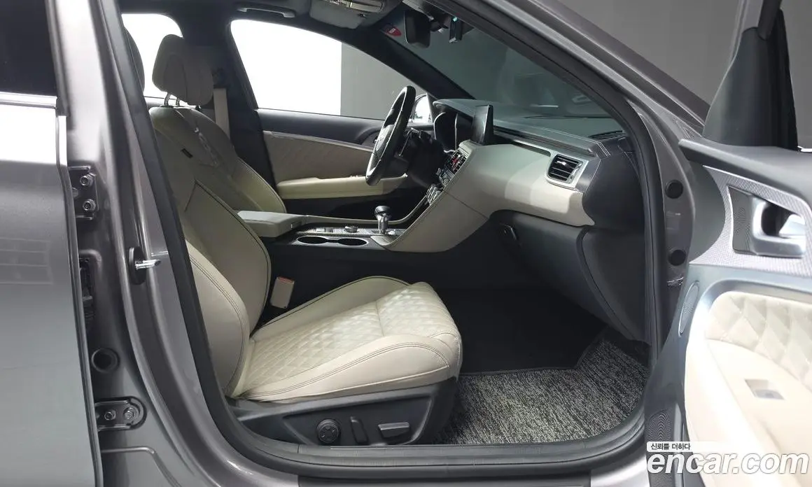 Genesis G70 2022 2.0 автомат (гидро), фото 17