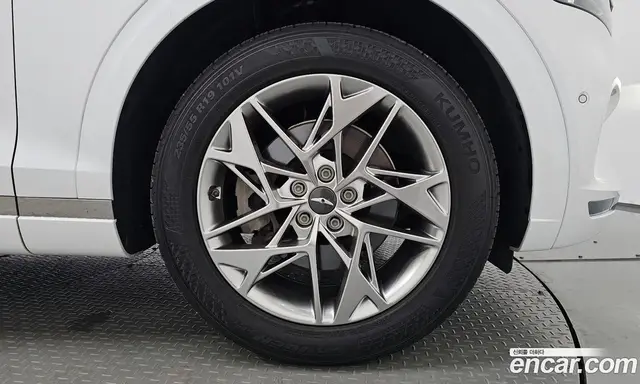 Genesis GV70 2021 2.5 автомат (гидро), миниатюра 6 Genesis GV70 2021 2.5 автомат (гидро), миниатюра 6