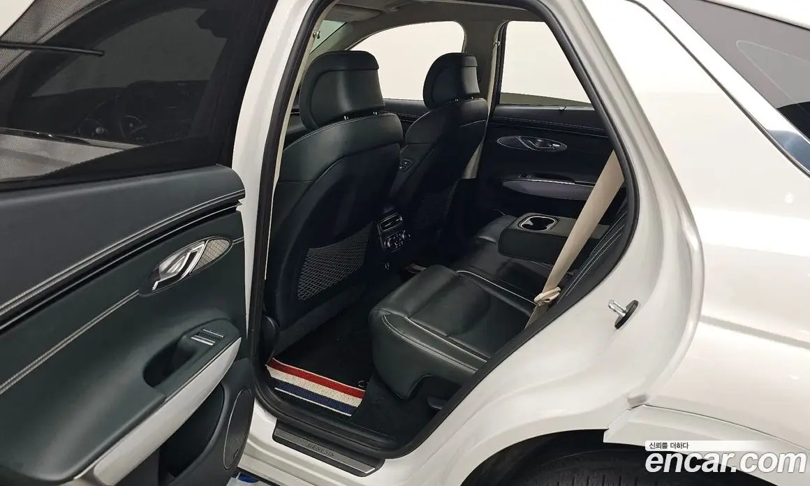 Genesis GV70 2022 0.1 автомат (гидро), фото 15 Genesis GV70 2022 0.1 автомат (гидро), фото 15