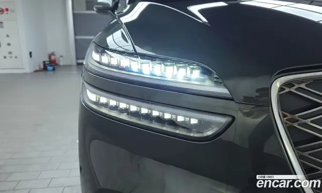 Genesis GV70 2025 2.5 автомат (гидро), миниатюра 7