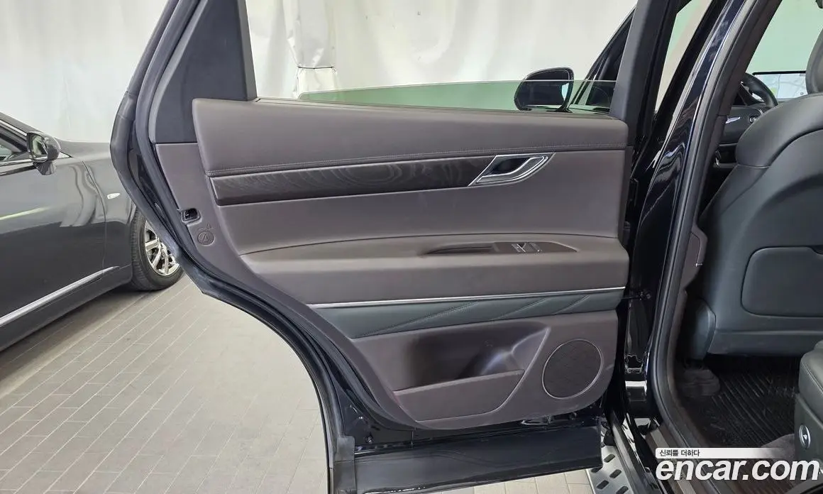 Genesis GV80 2020 2.5 автомат (гидро), фото 15 Genesis GV80 2020 2.5 автомат (гидро), фото 15