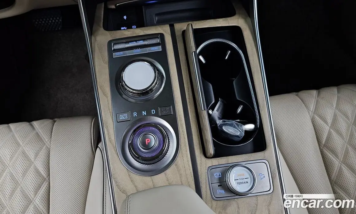 Genesis GV80 2023 3.0 автомат (гидро), фото 11 Genesis GV80 2023 3.0 автомат (гидро), фото 11